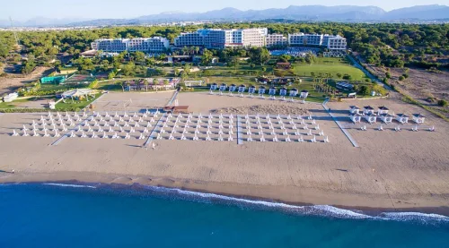 Antalya Havalimanı Sorgun VIP transfer hizmeti kapsamında lüks Mercedes Vito araçlarla Side Sorgun otellerine profesyonel ve konforlu özel ulaşım çözümü.